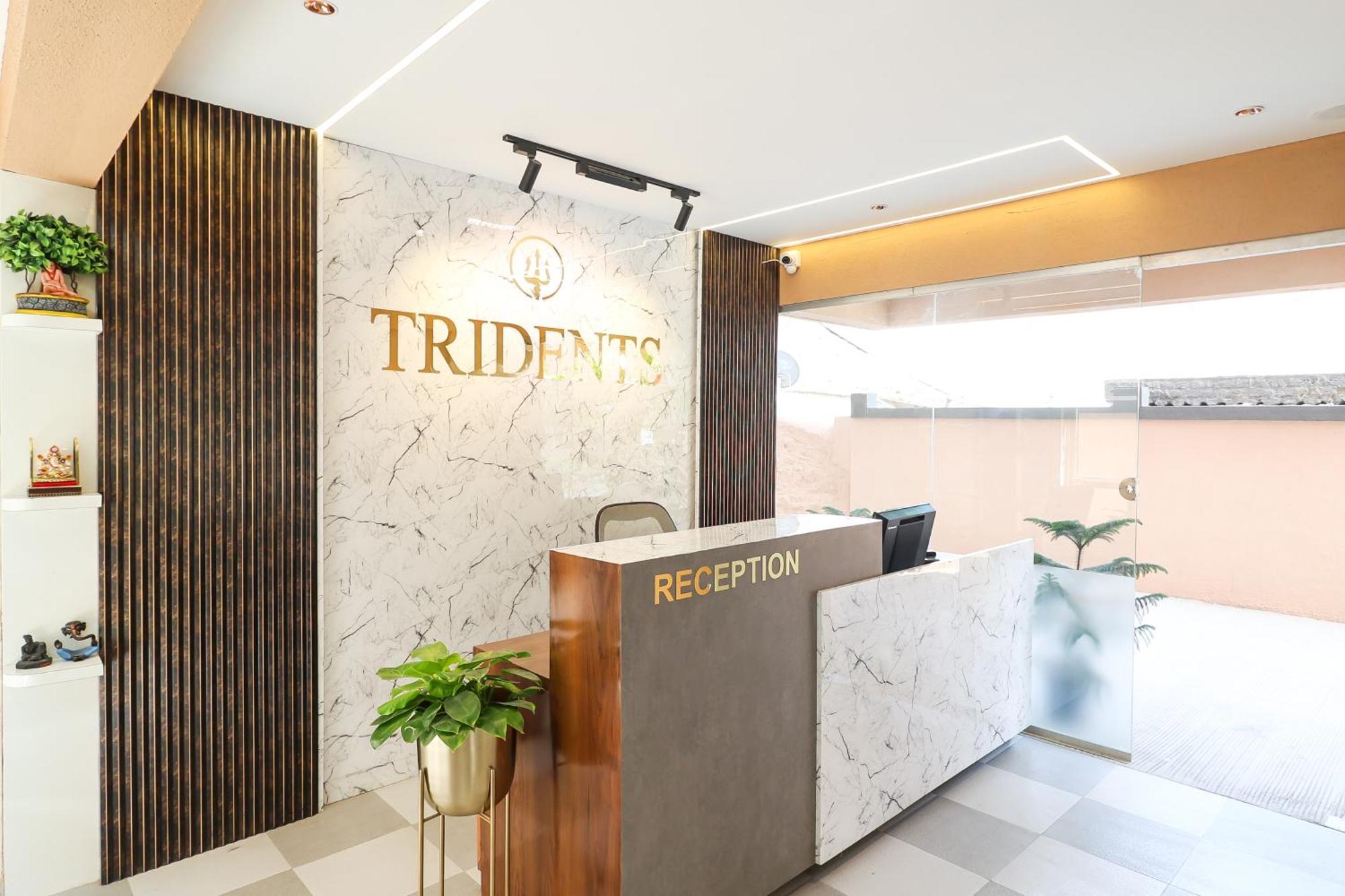 Hotel Tridents 辛加瓦迪 外观 照片