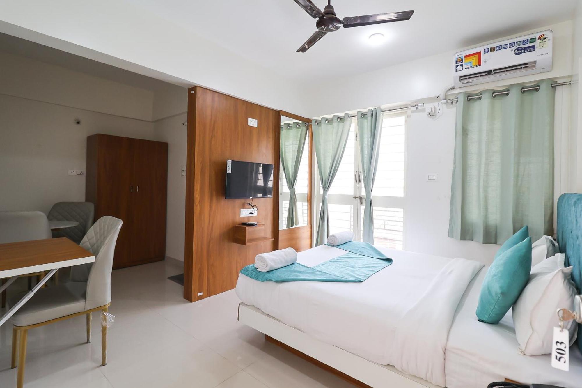 Hotel Tridents 辛加瓦迪 外观 照片